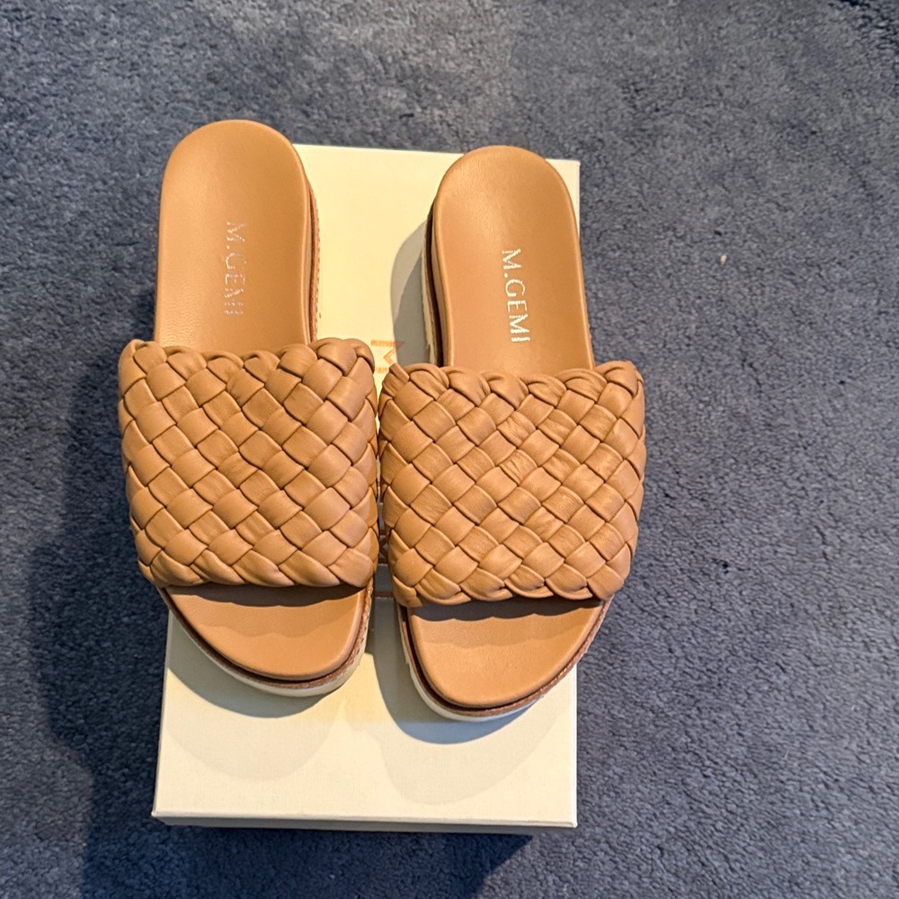 M. Gemi Woven Leather Sandals in pecan